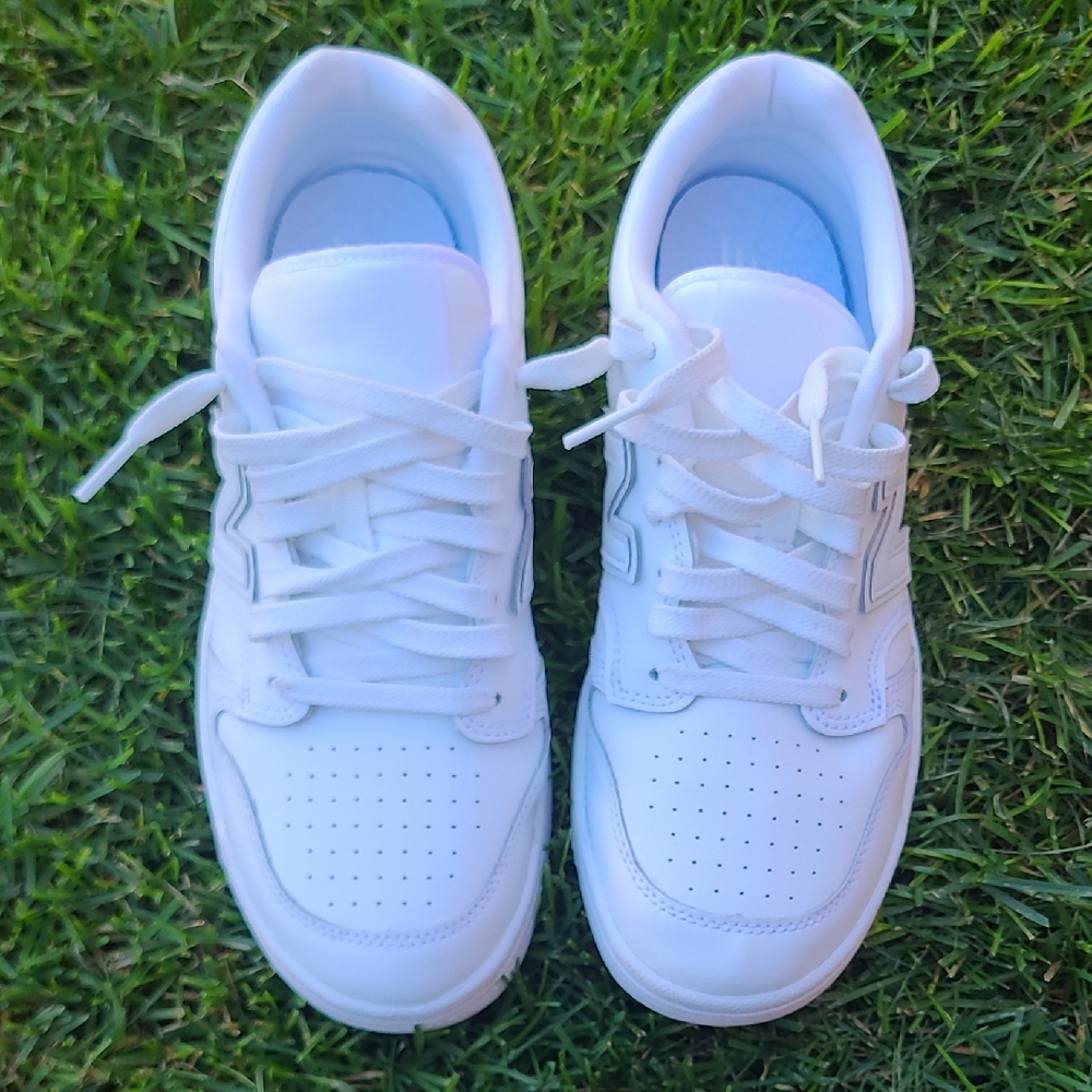 New Balance White Sneakers Size 8